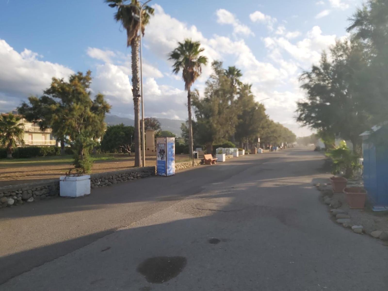 Casa Vacanza Marta Torrenova  Экстерьер фото